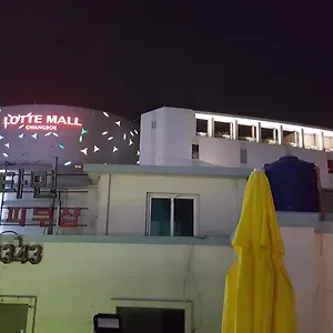2* Guest house 24 Nampo Station