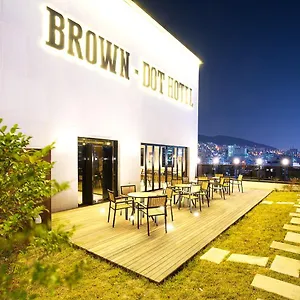 3* Hotel Brown Dot Station