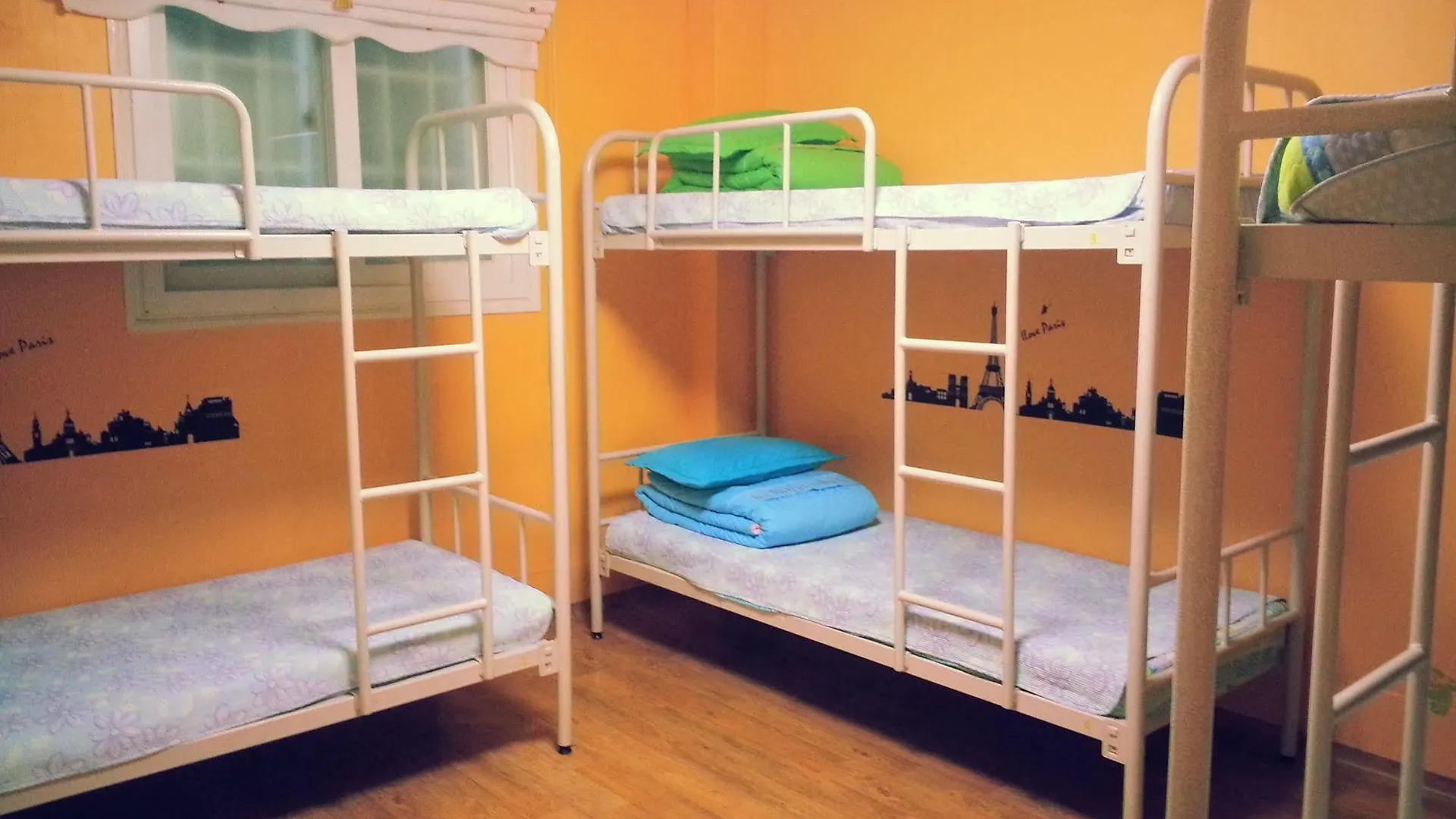 Blue Backpackers Hostel Busan