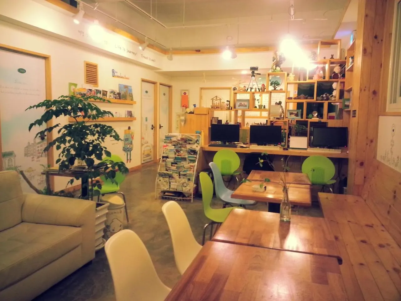 Blue Backpackers Hostel Μπουσάν 0*,