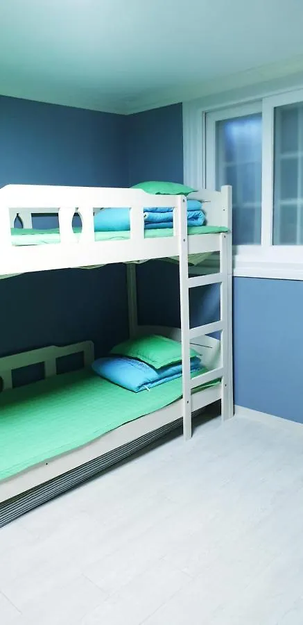 Blue Backpackers Hostel Μπουσάν