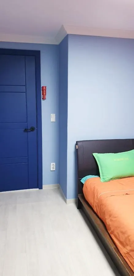 Blue Backpackers Hostel Μπουσάν 0*,