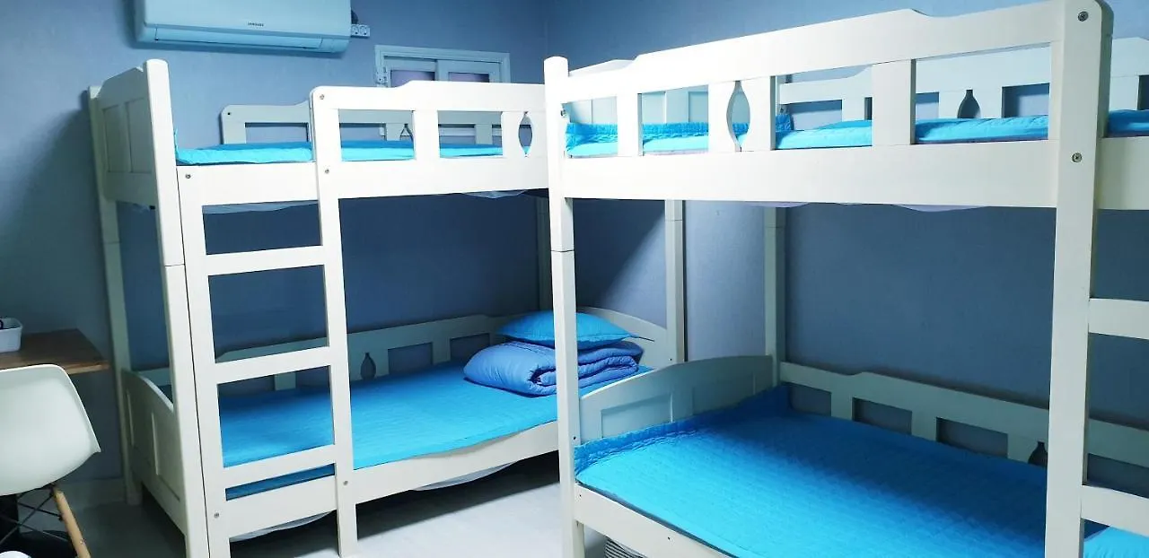 Blue Backpackers Hostel Μπουσάν