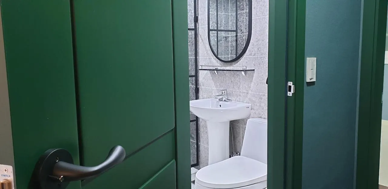 Blue Backpackers Hostel Μπουσάν 0*,  Νότια Κορέα